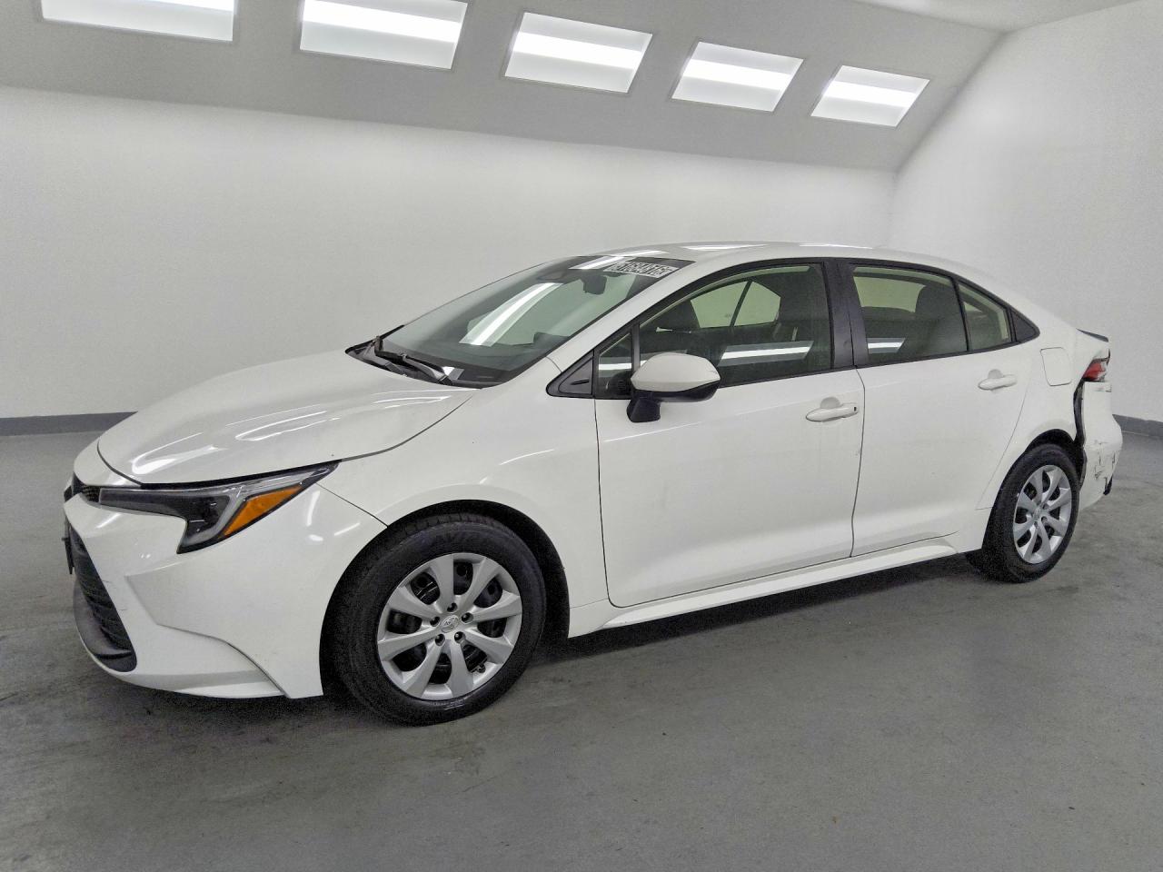 Salvage Toyota Corolla Image