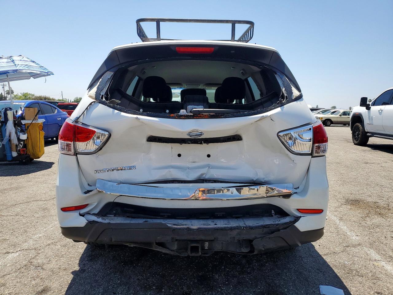 Nissan Pathfinder S