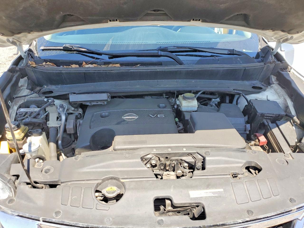 Nissan Pathfinder S