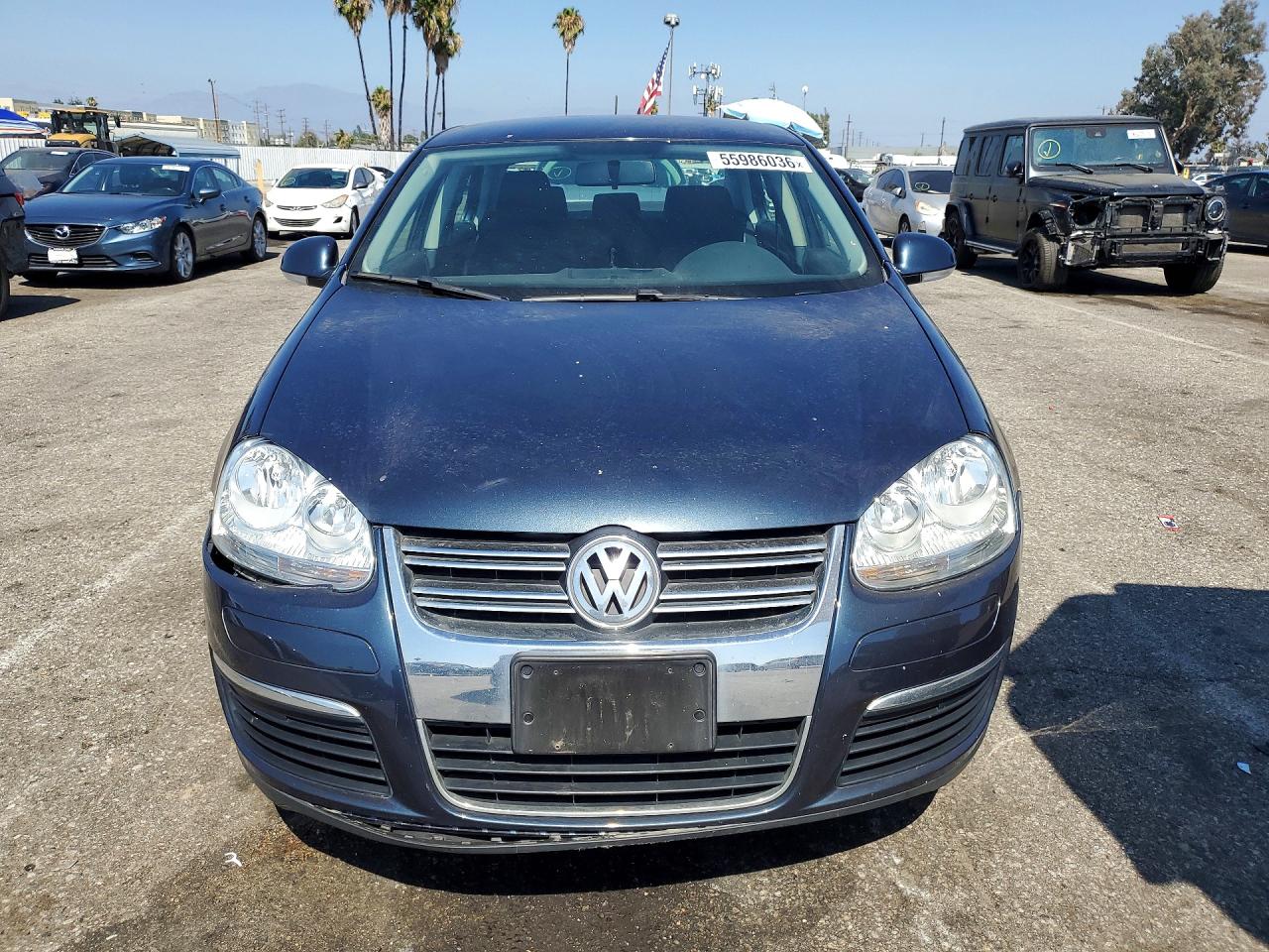 Volkswagen Jetta S