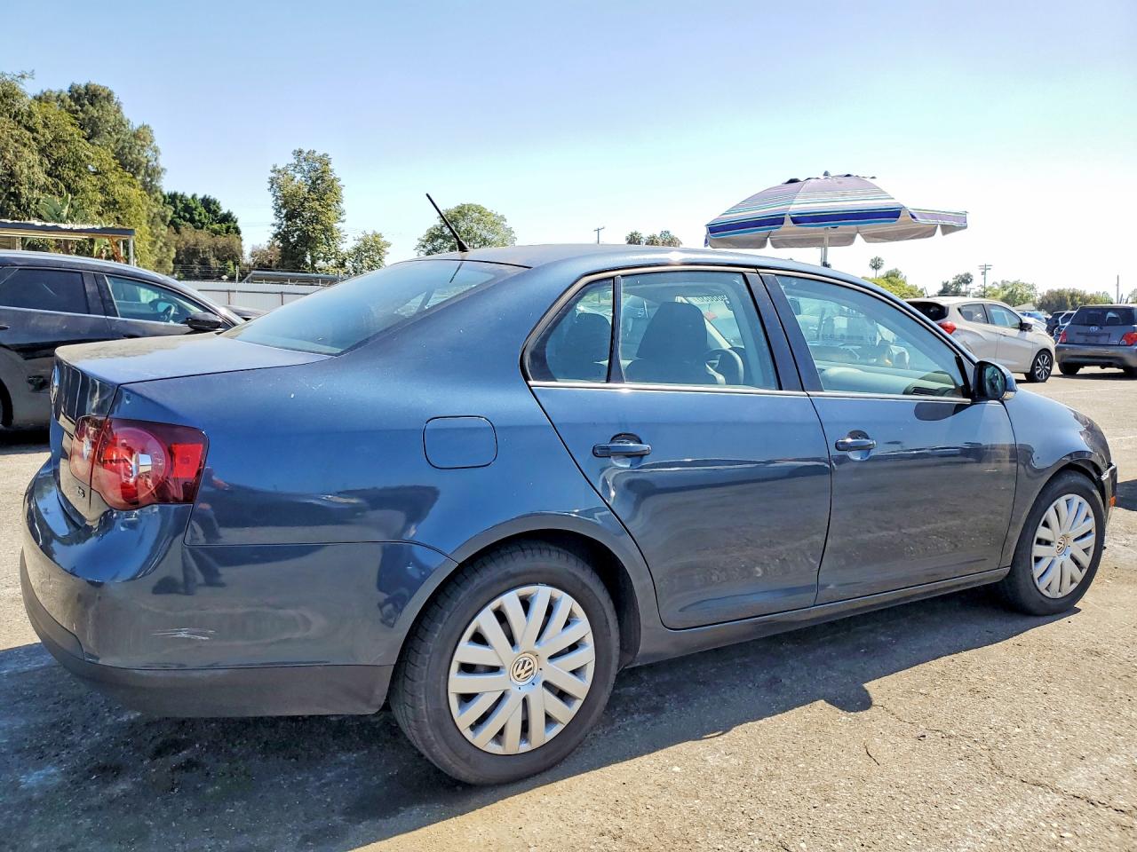 Volkswagen Jetta S