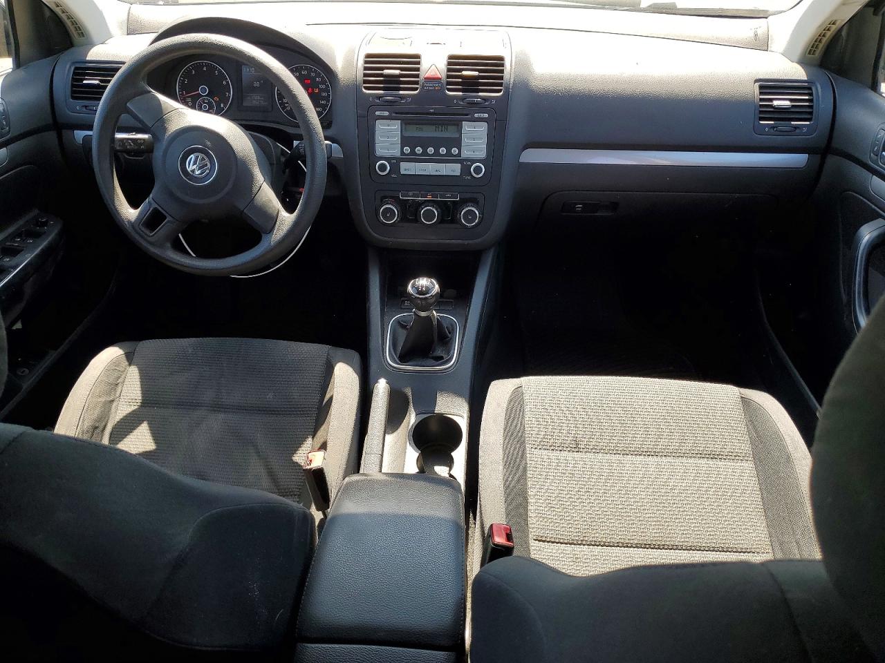 Volkswagen Jetta S