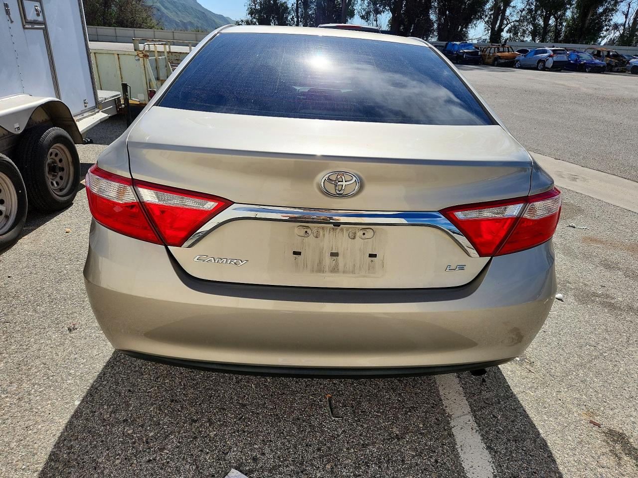 Toyota Camry Le