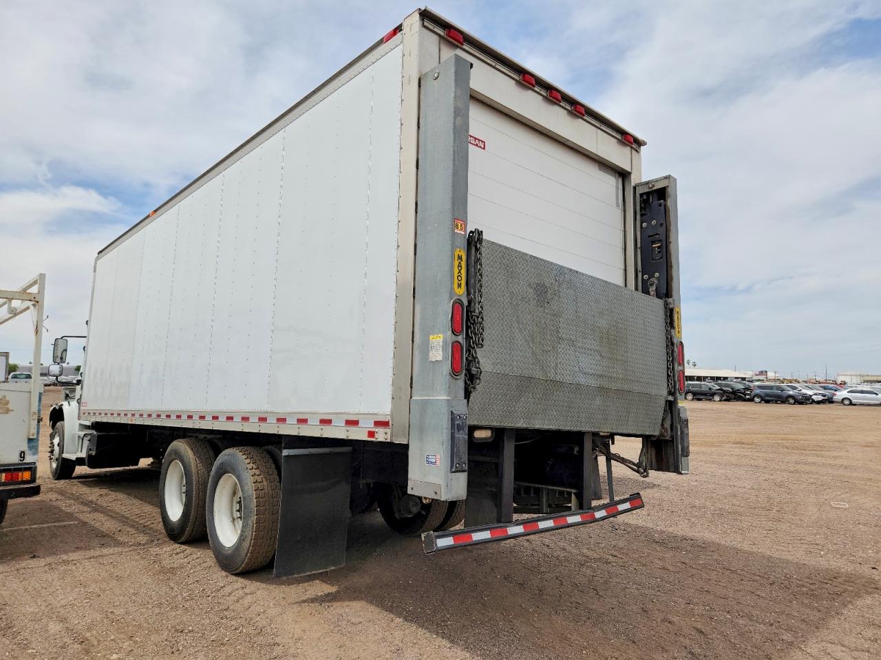 Freightliner M2