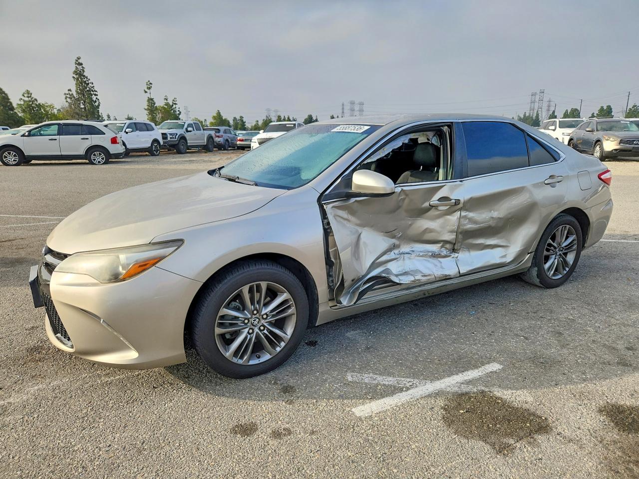 Salvage Toyota Camry Image