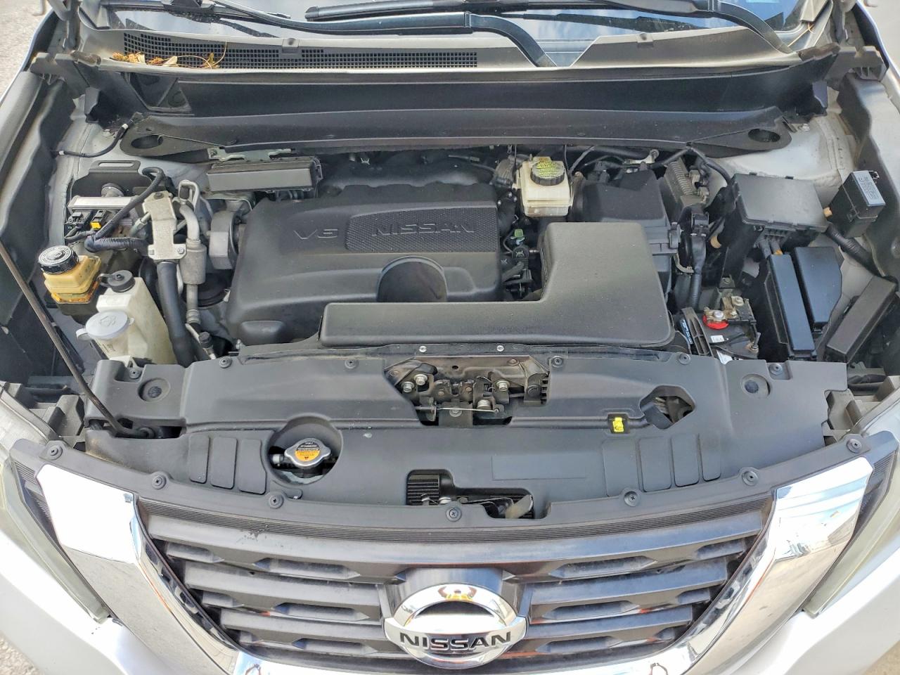 Nissan Pathfinder Sv