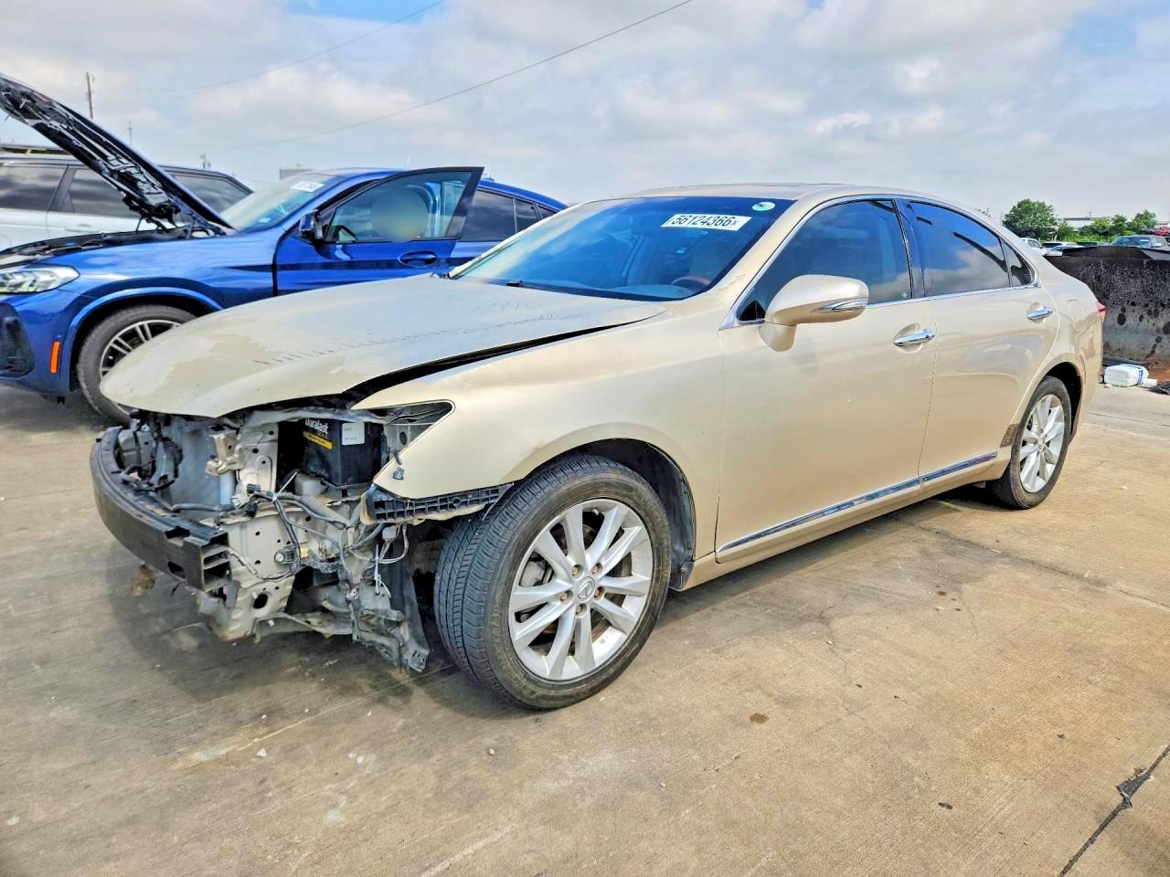 Salvage Lexus Es Image