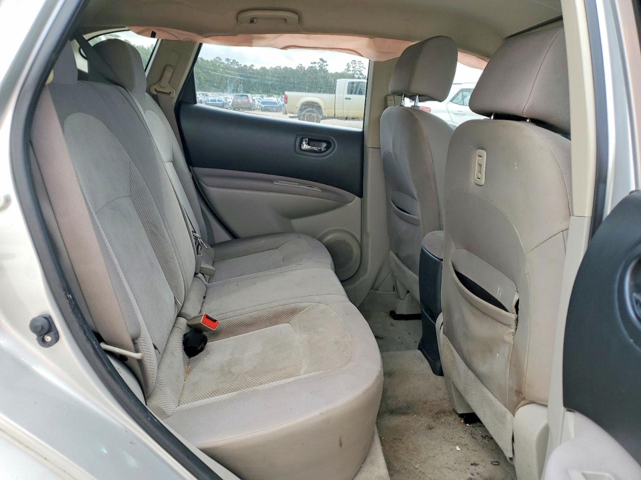Nissan Rogue S