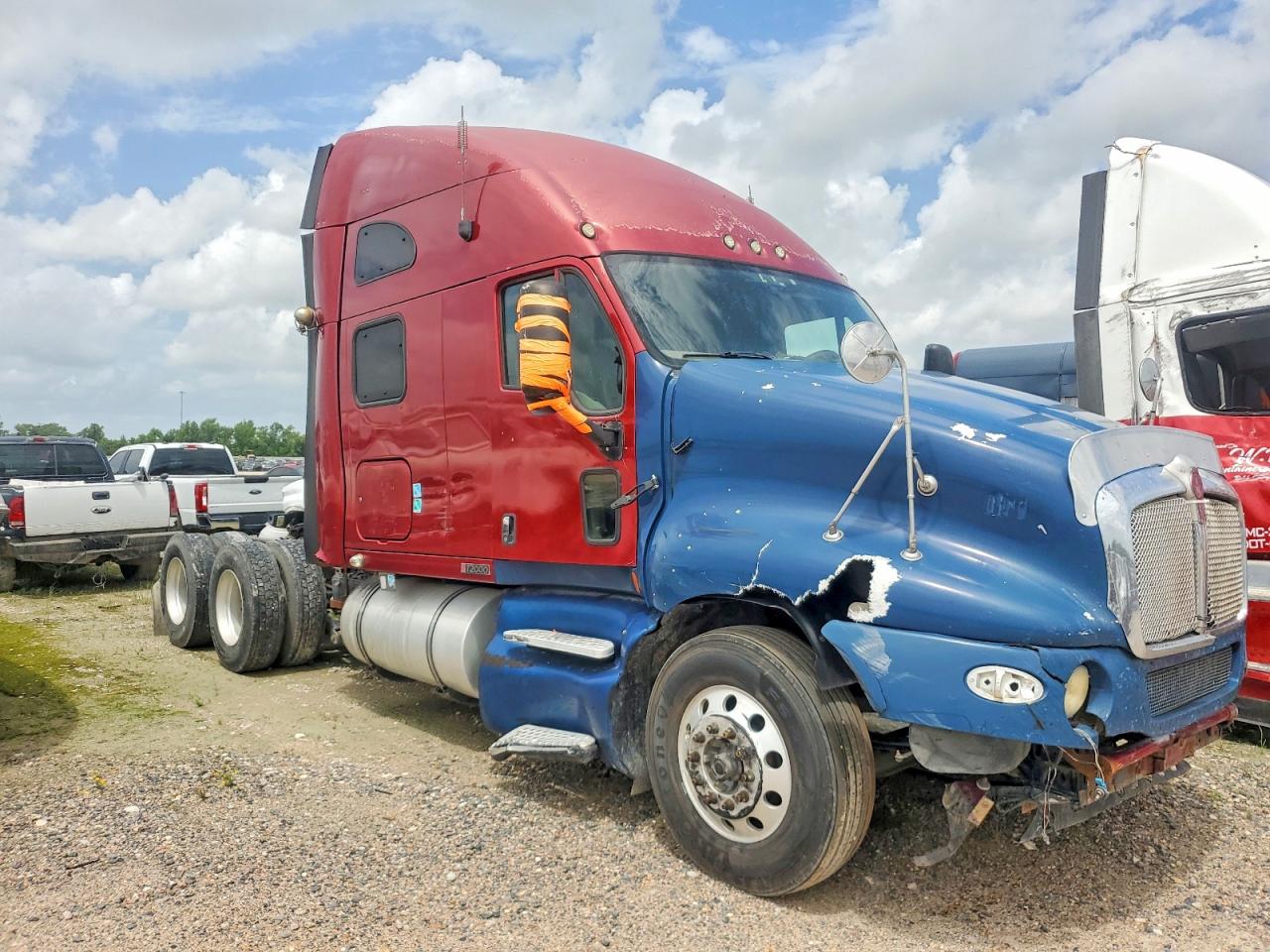 Salvage Kenworth Trailer Image