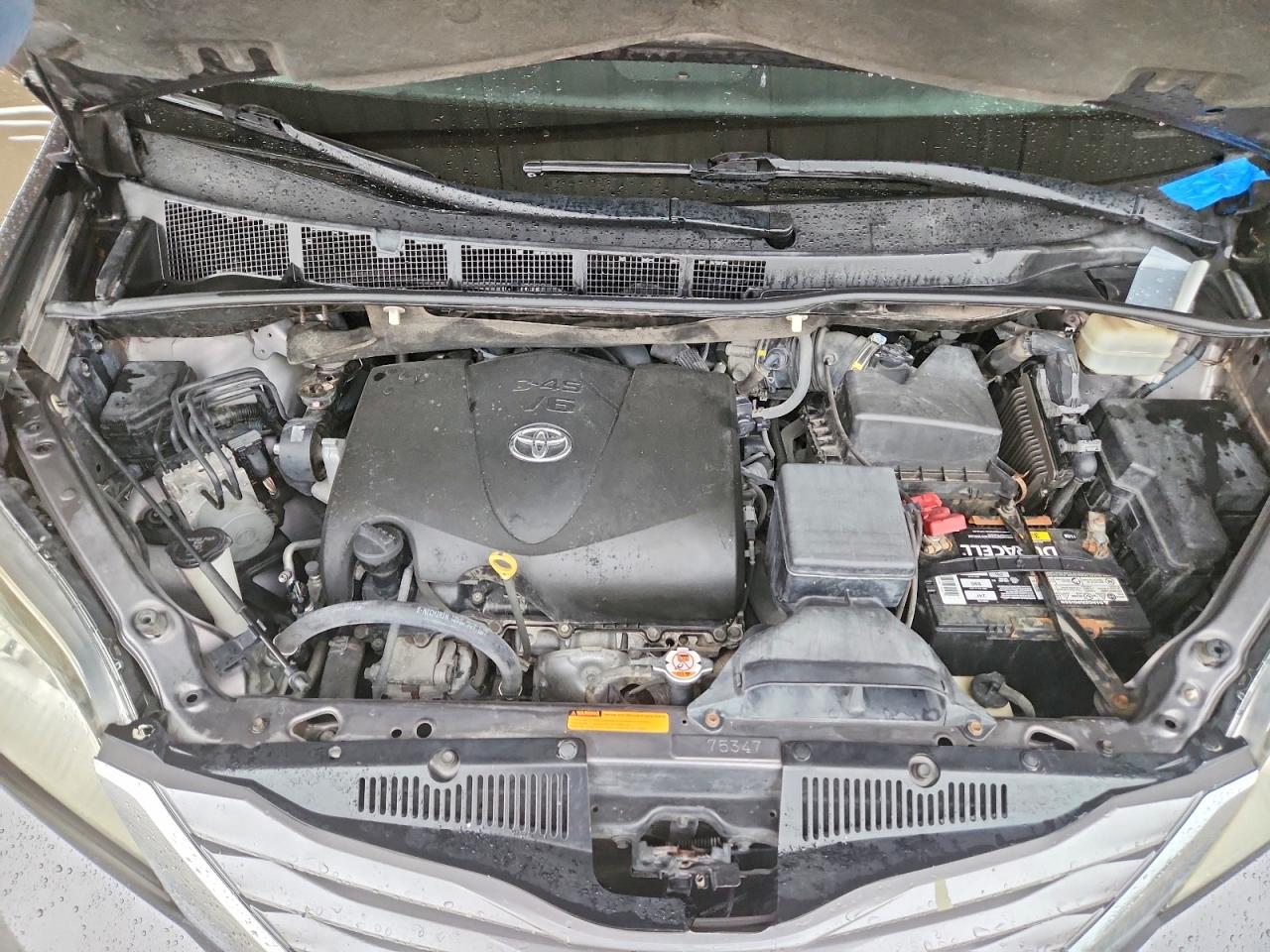 Toyota Sienna Xle 8-passenger