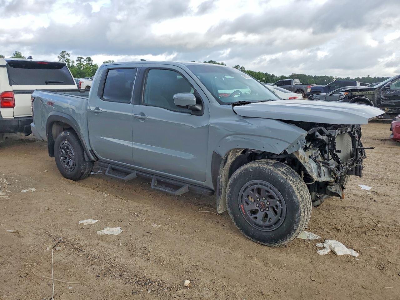 Nissan Frontier Pro-4x