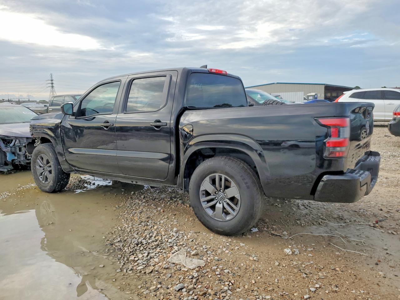 Nissan Frontier Sv