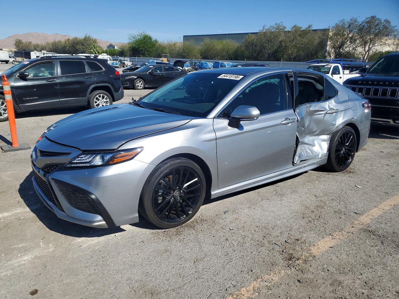 Salvage Toyota Camry Image