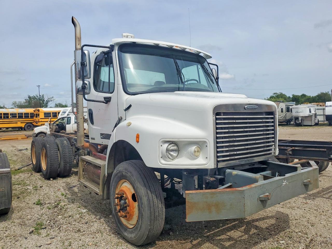Salvage Freightliner M2 Image