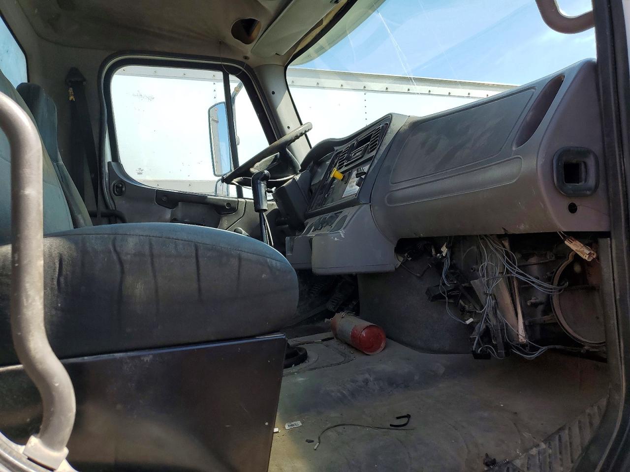 Freightliner M2