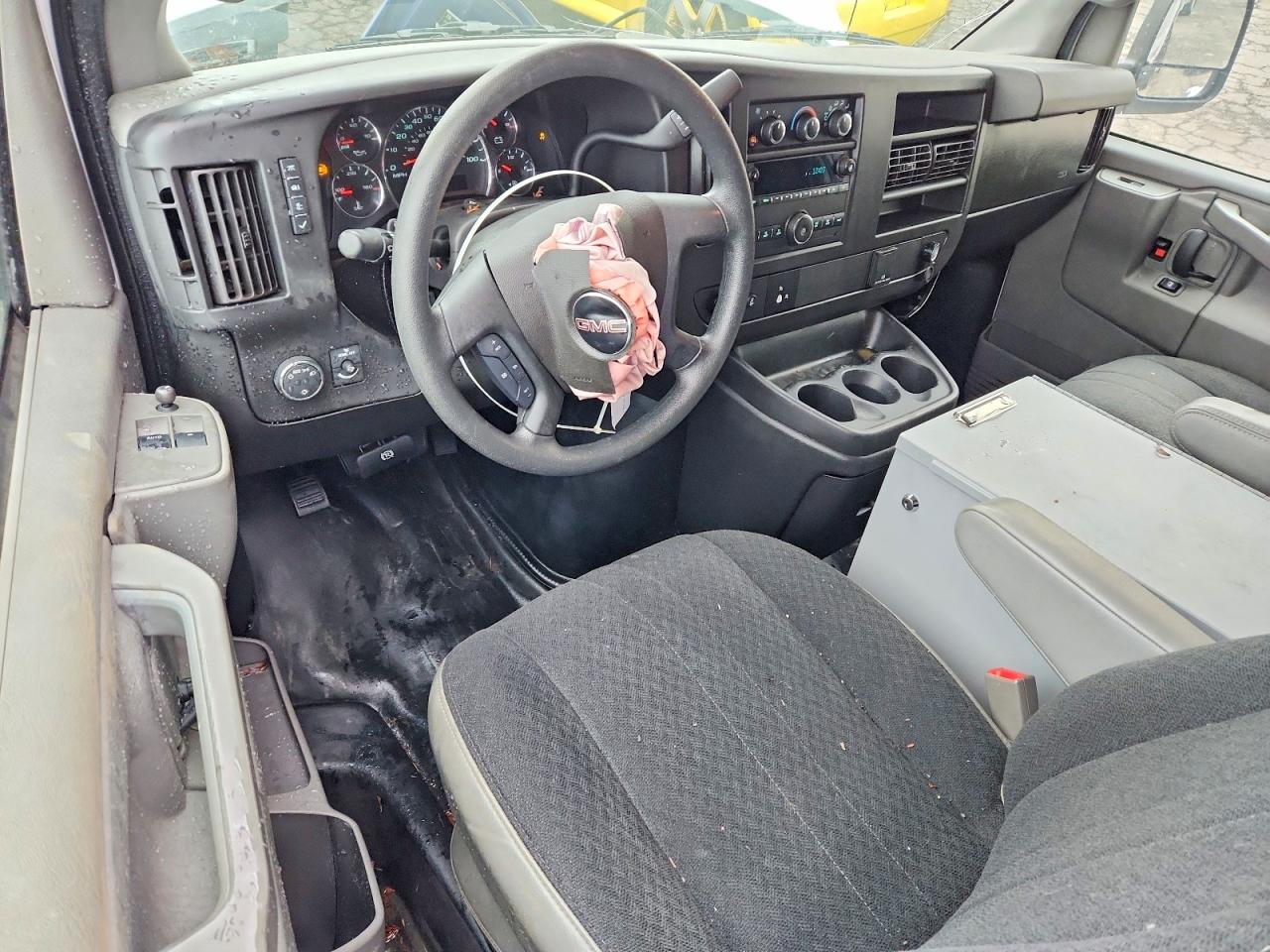GMC Savana G2500
