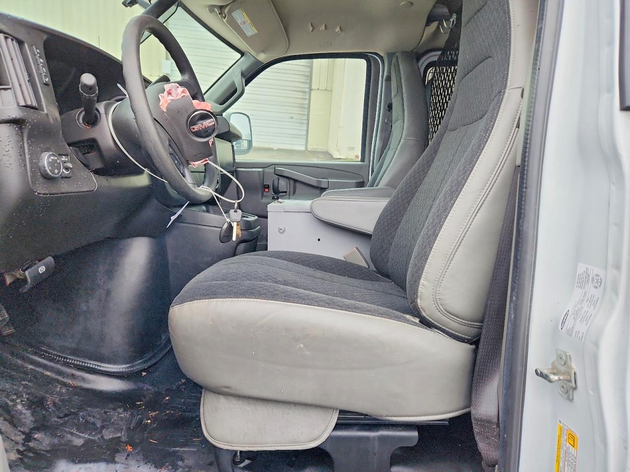 GMC Savana G2500
