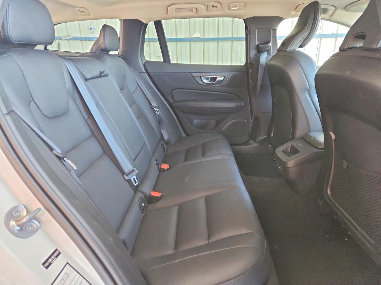 Volvo V60 Plus