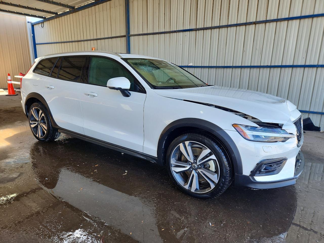 Volvo V60 Plus