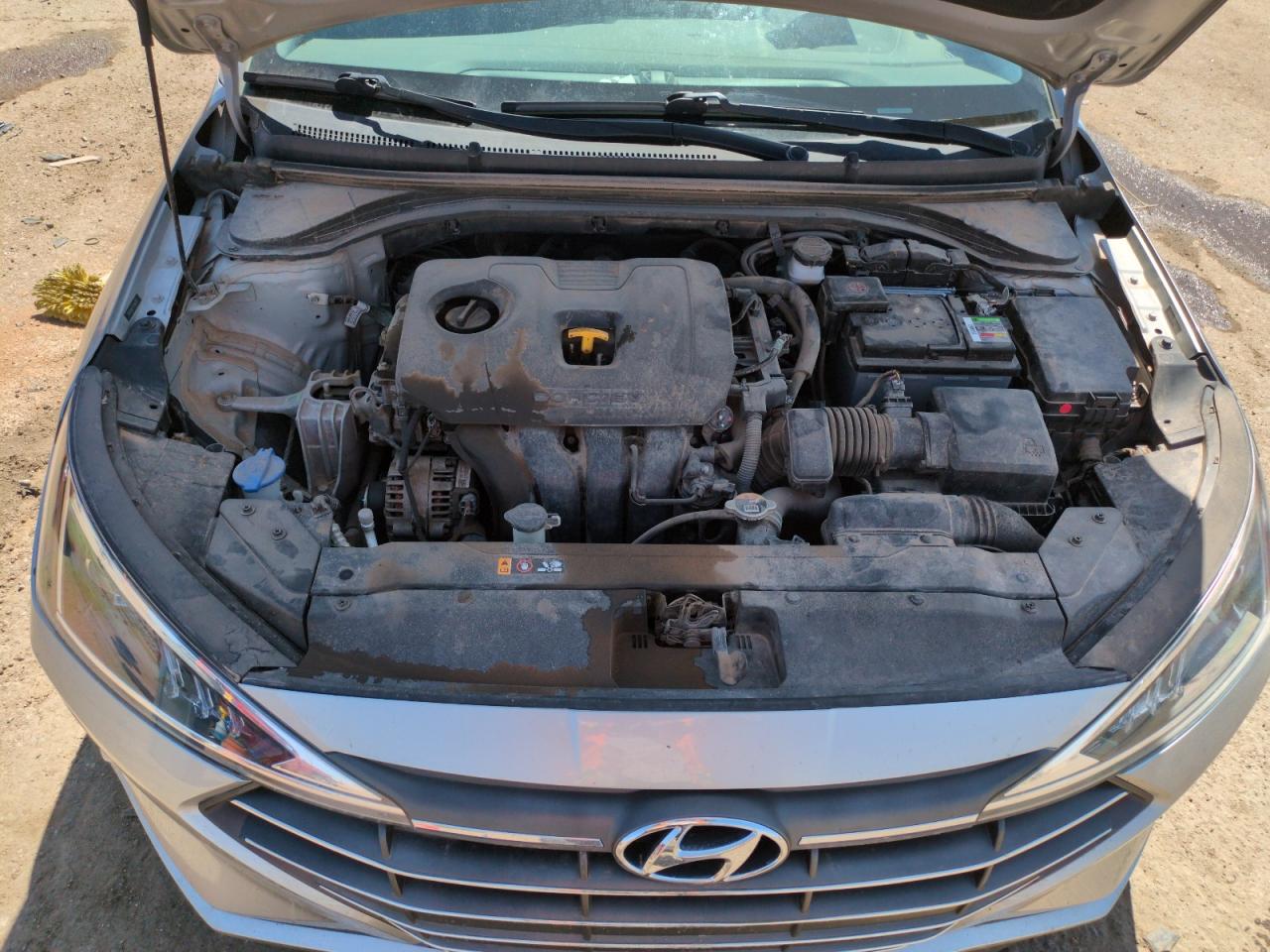 Hyundai ELANTRA Sel