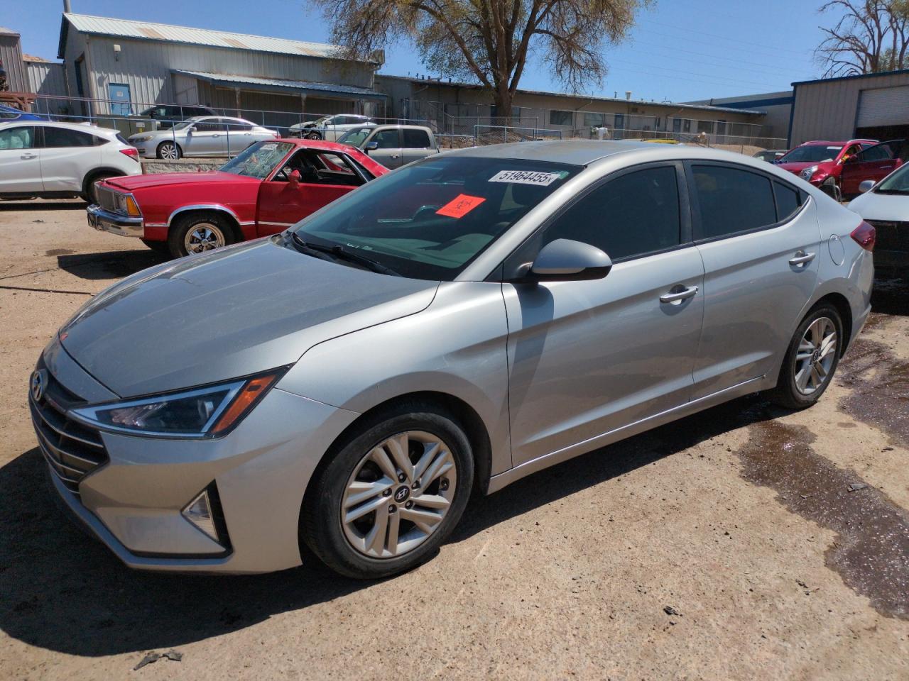 Salvage Hyundai ELANTRA Image