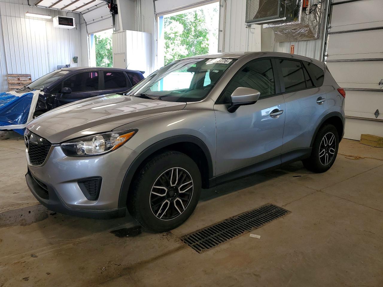 Salvage Mazda Cx Image
