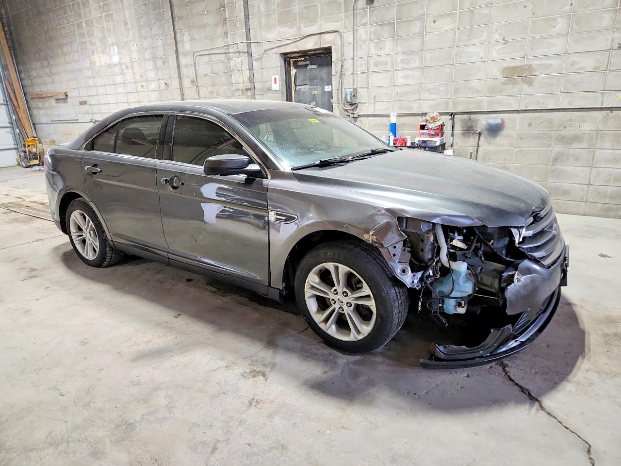 Ford Taurus Sel