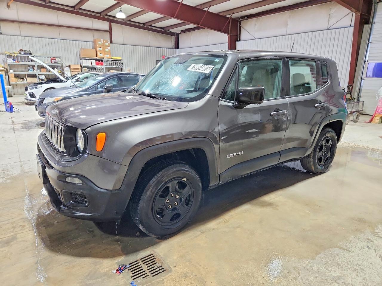 Salvage Jeep Renegade Image