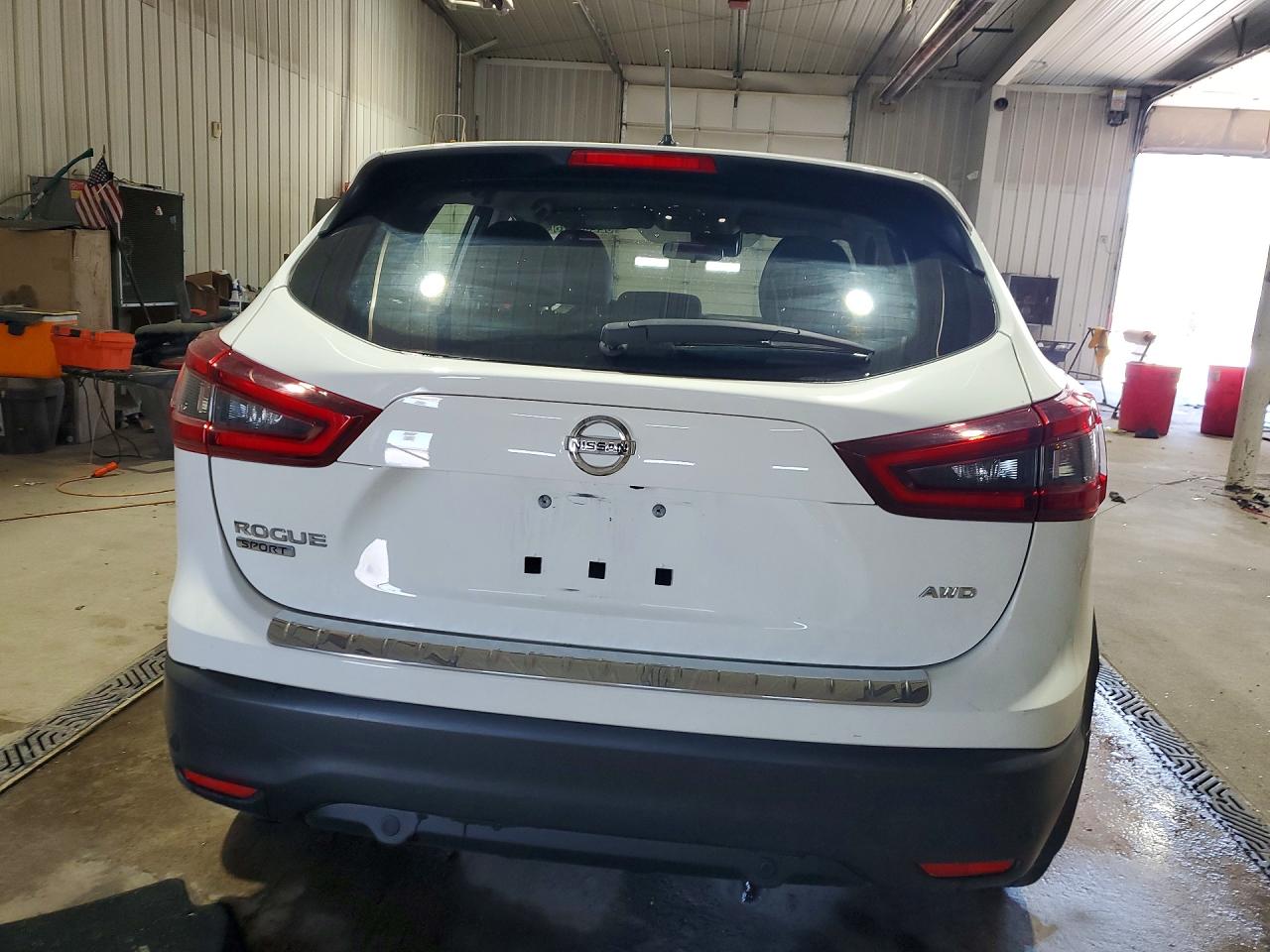 Nissan Rogue S