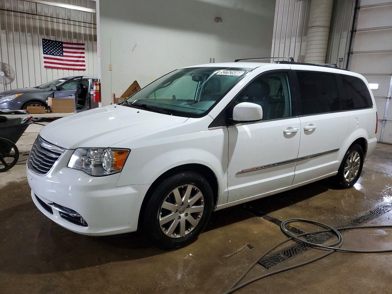 Salvage Chrysler Minivan Image