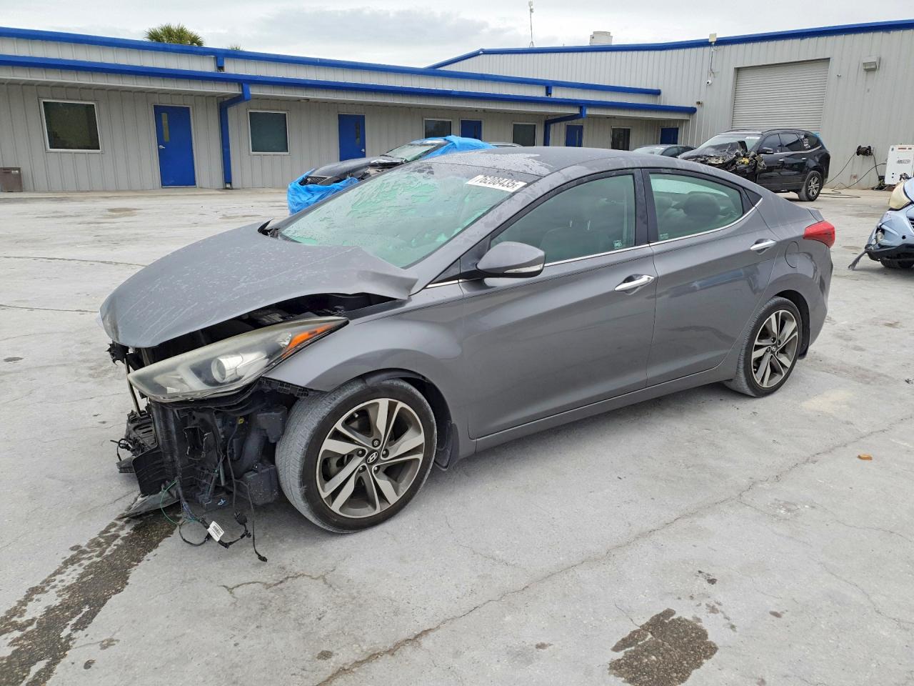 Salvage Hyundai ELANTRA Image