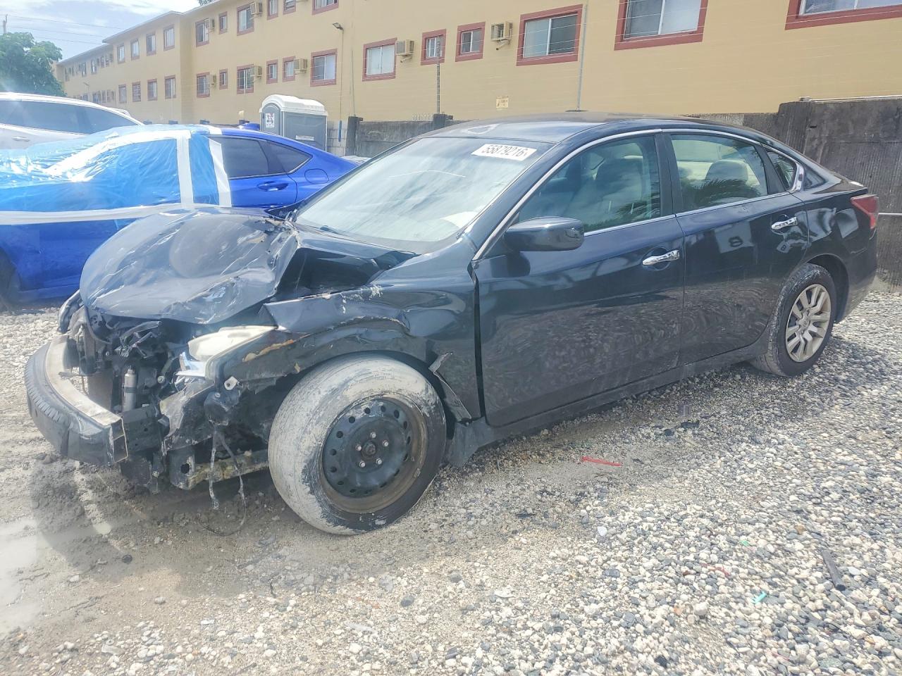 Salvage Nissan Altima Image