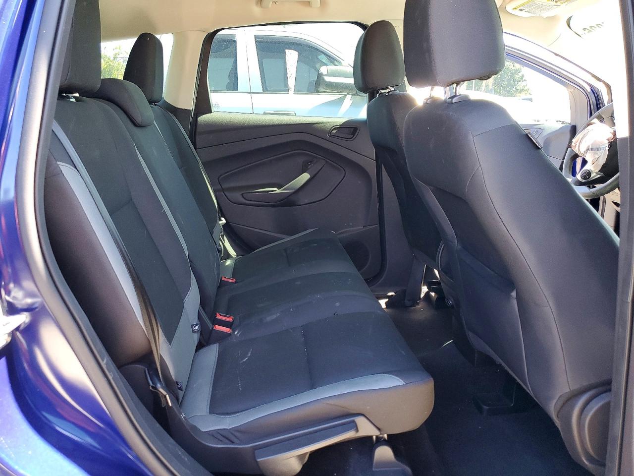 Ford Escape S