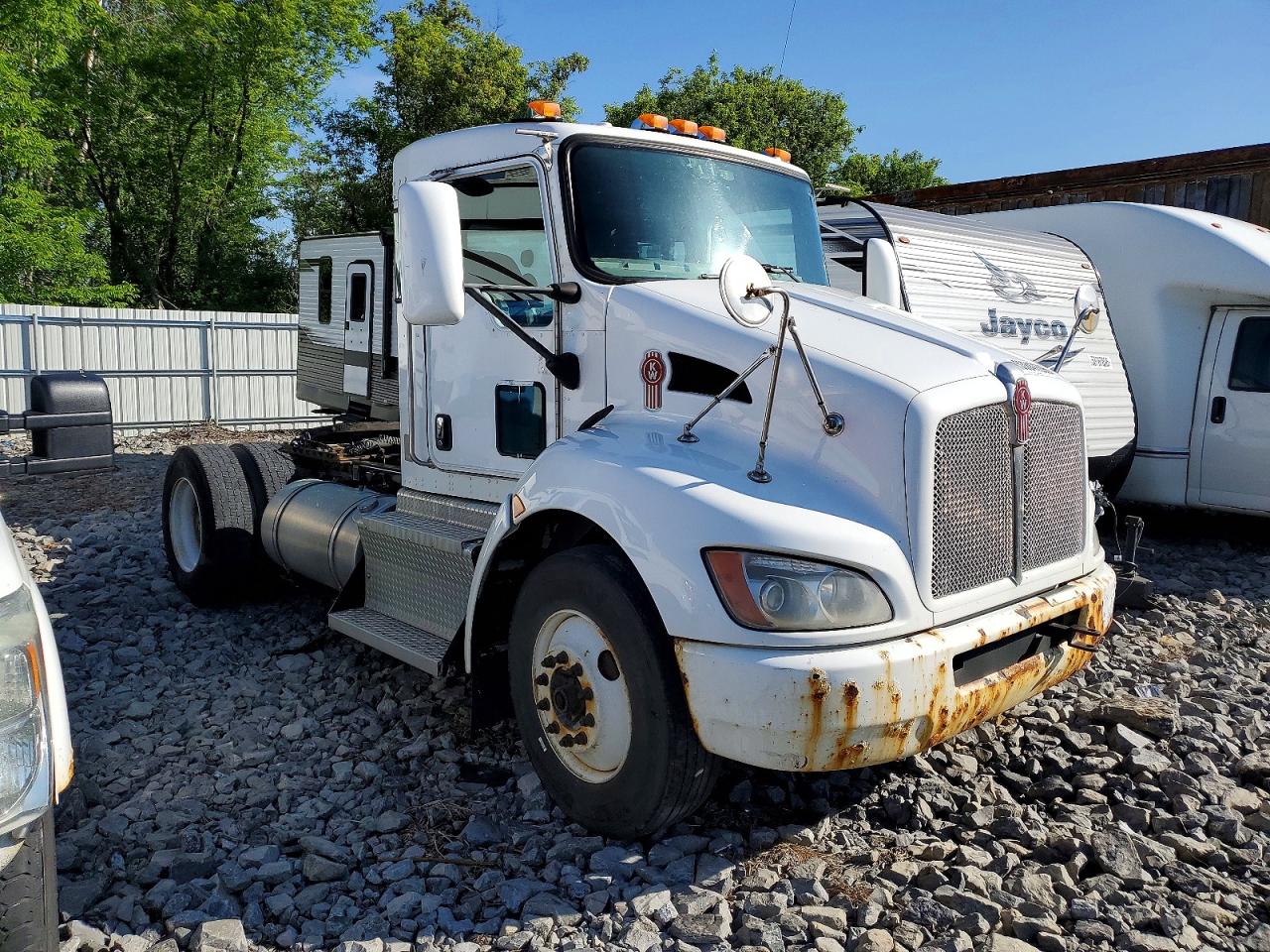 Salvage Kenworth T370 Image