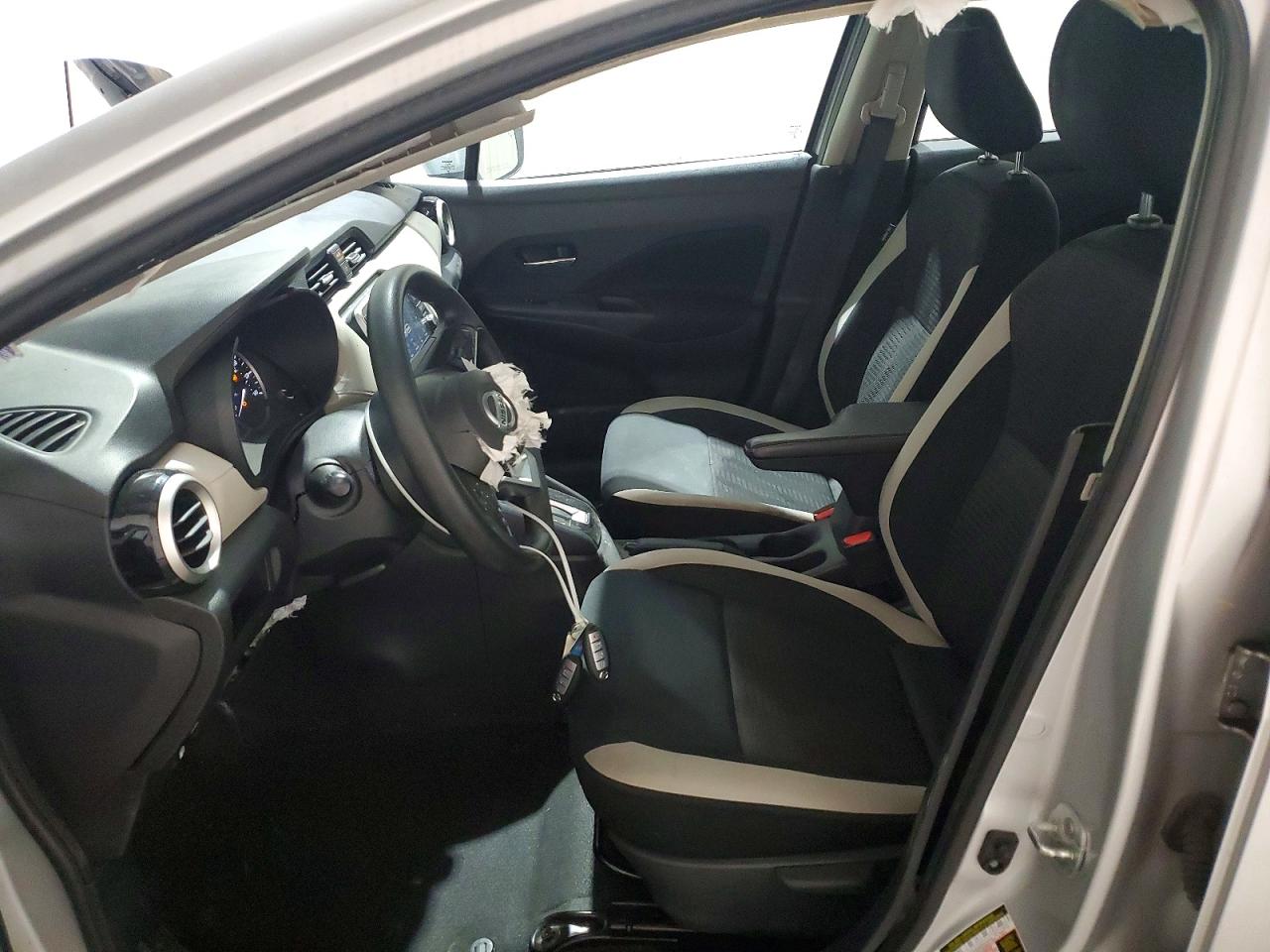 Nissan Versa Sv