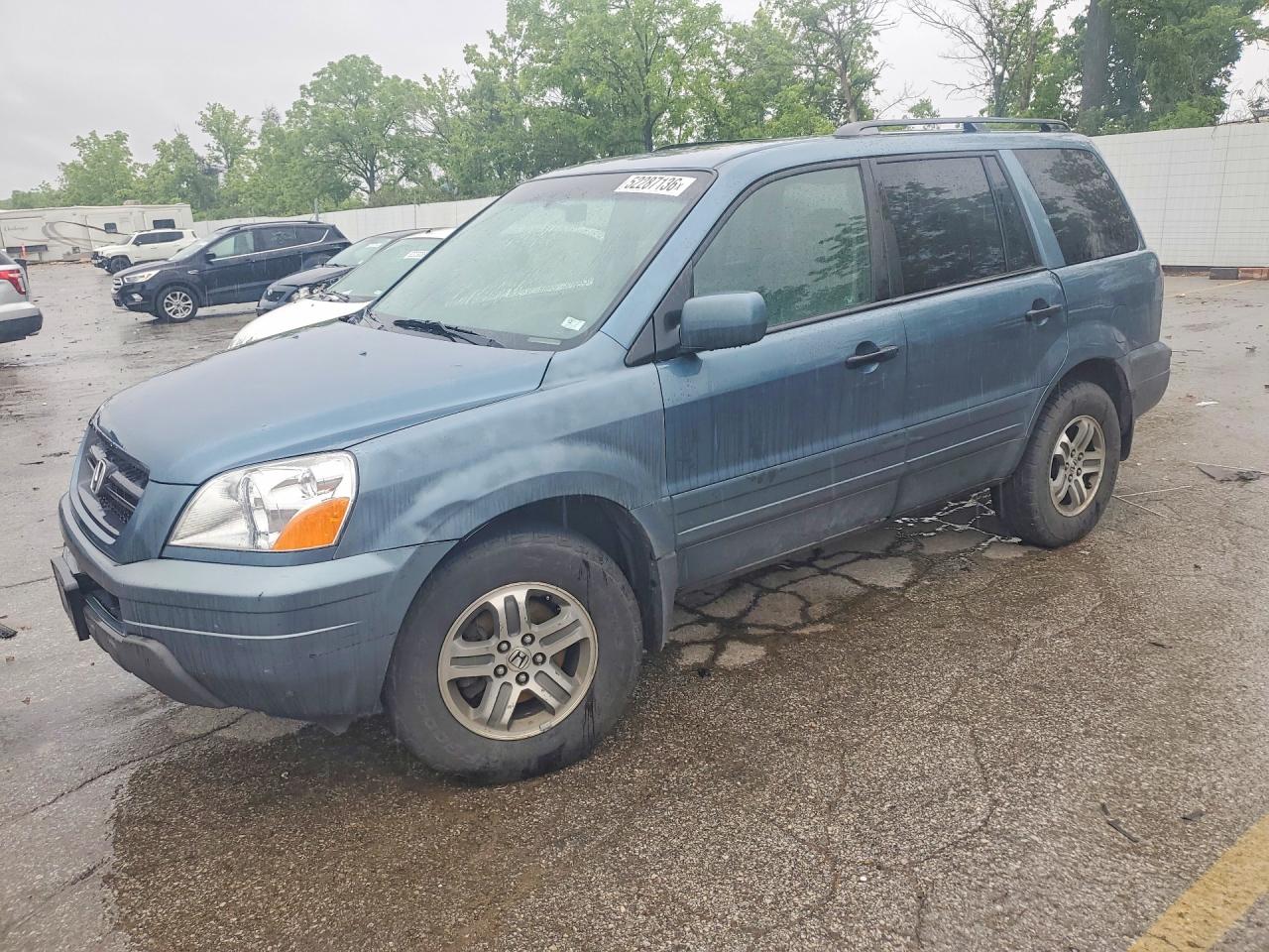 Salvage Honda Pilot Image