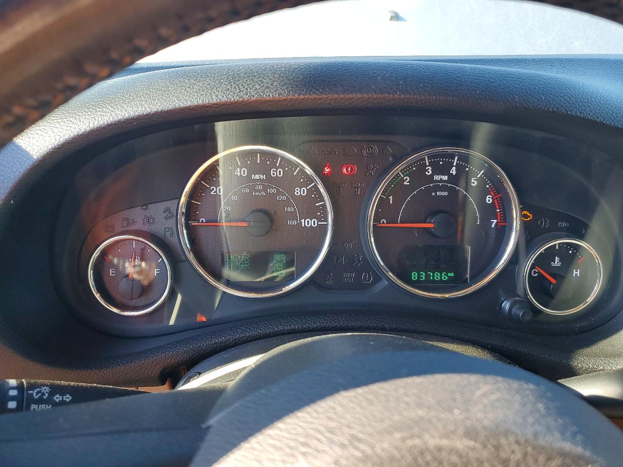 Jeep Wrangler Sahara