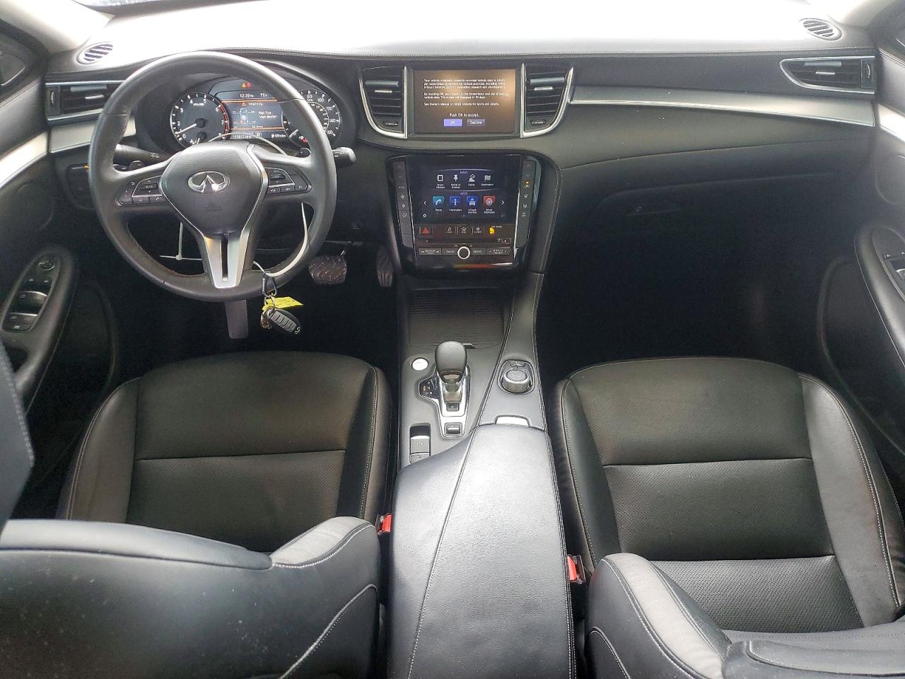 INFINITI Qx Essential