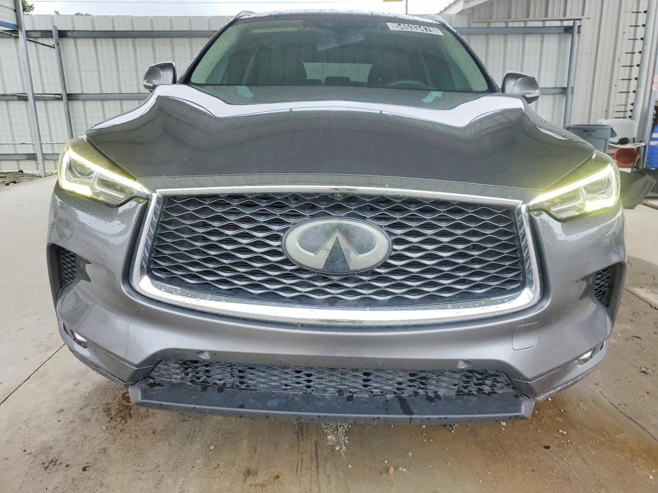 INFINITI Qx Essential
