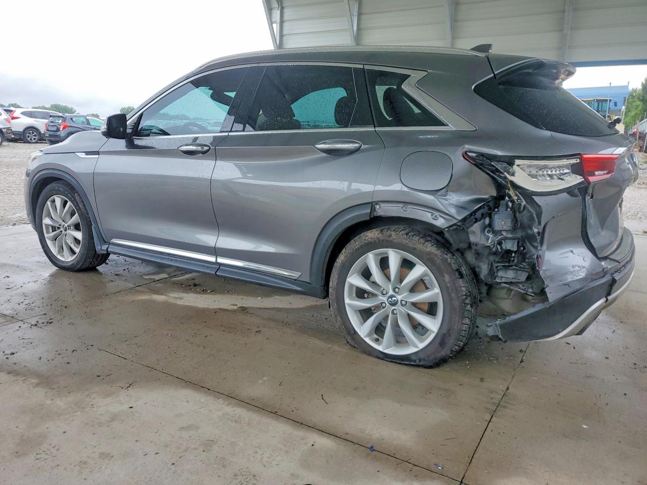 INFINITI Qx Essential