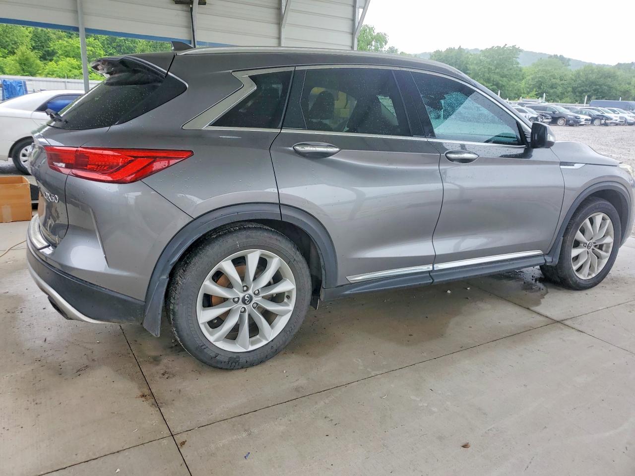 INFINITI Qx Essential