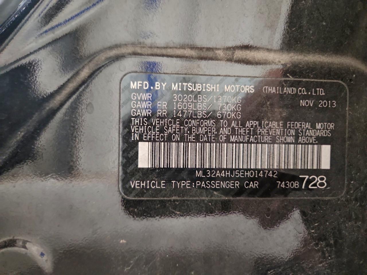 Mitsubishi Mirage Es