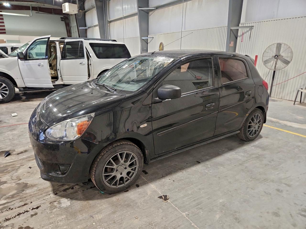 Salvage Mitsubishi Mirage Image