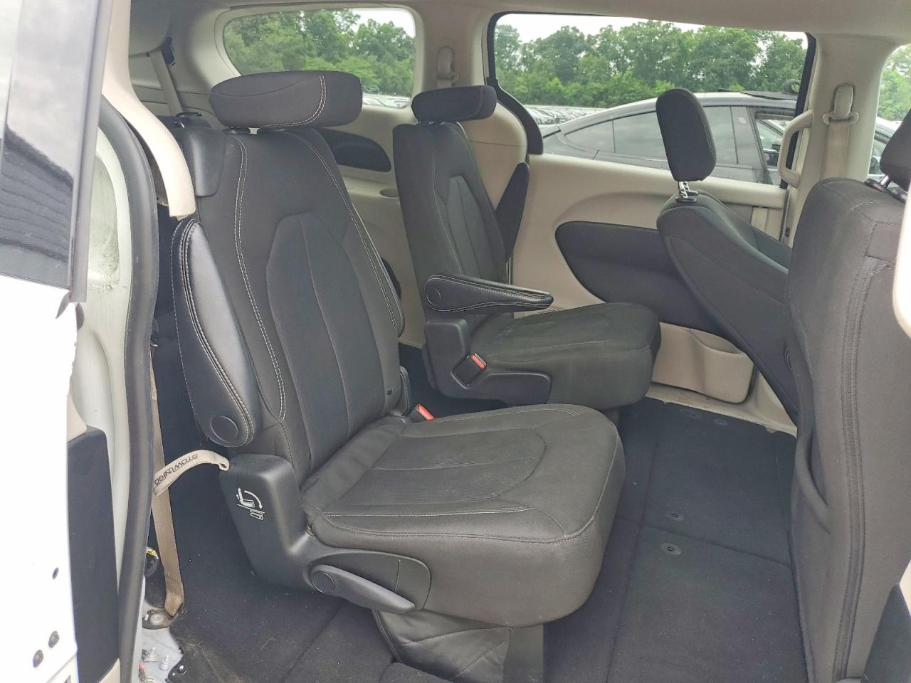Chrysler Minivan Lx