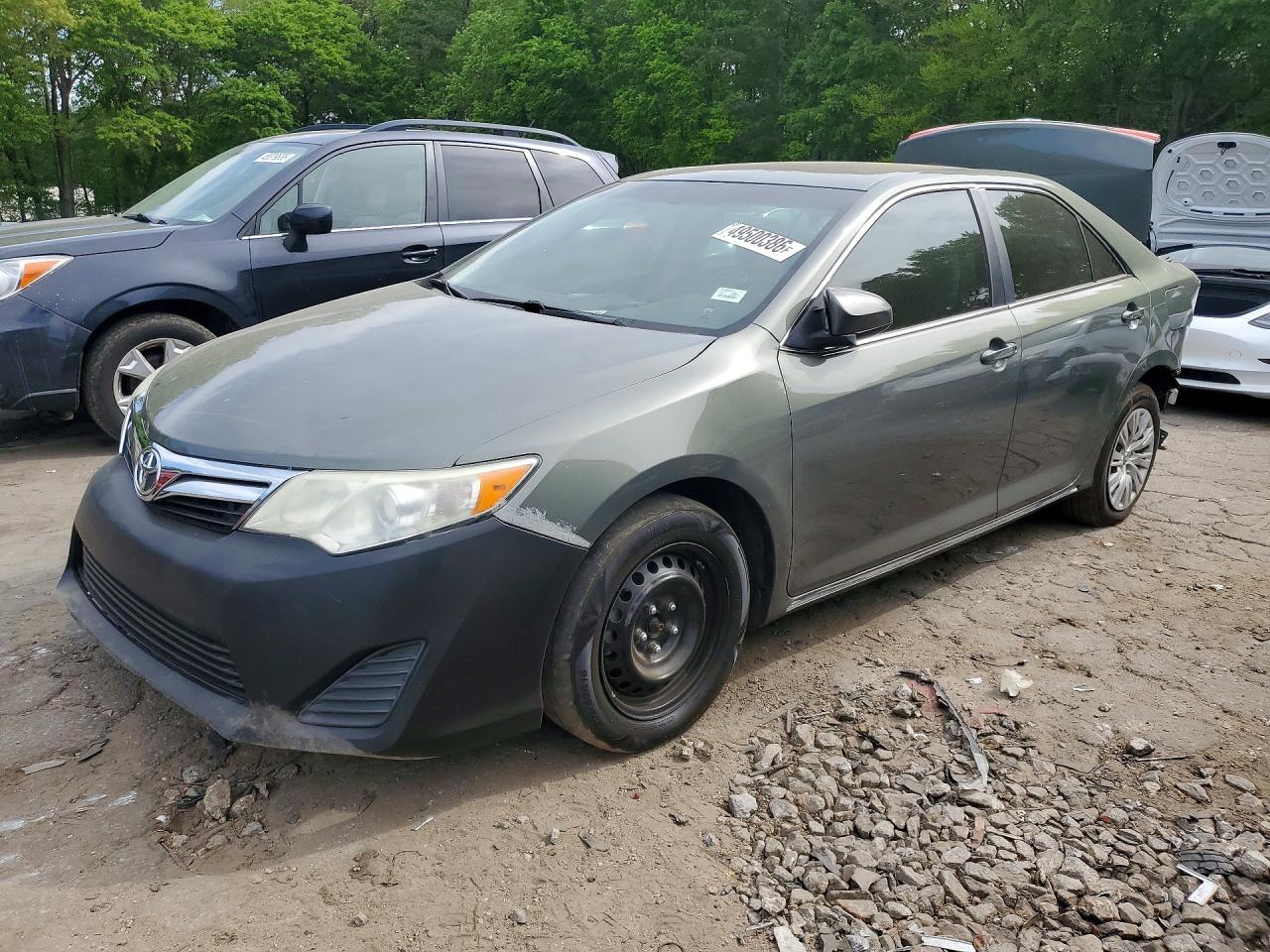 Salvage Toyota Camry Image