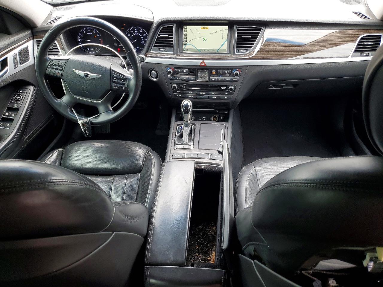 Hyundai Genesis 3.8l
