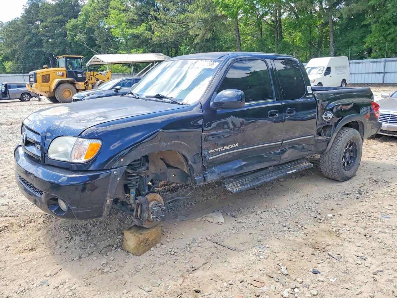 Salvage Toyota Tundra Image