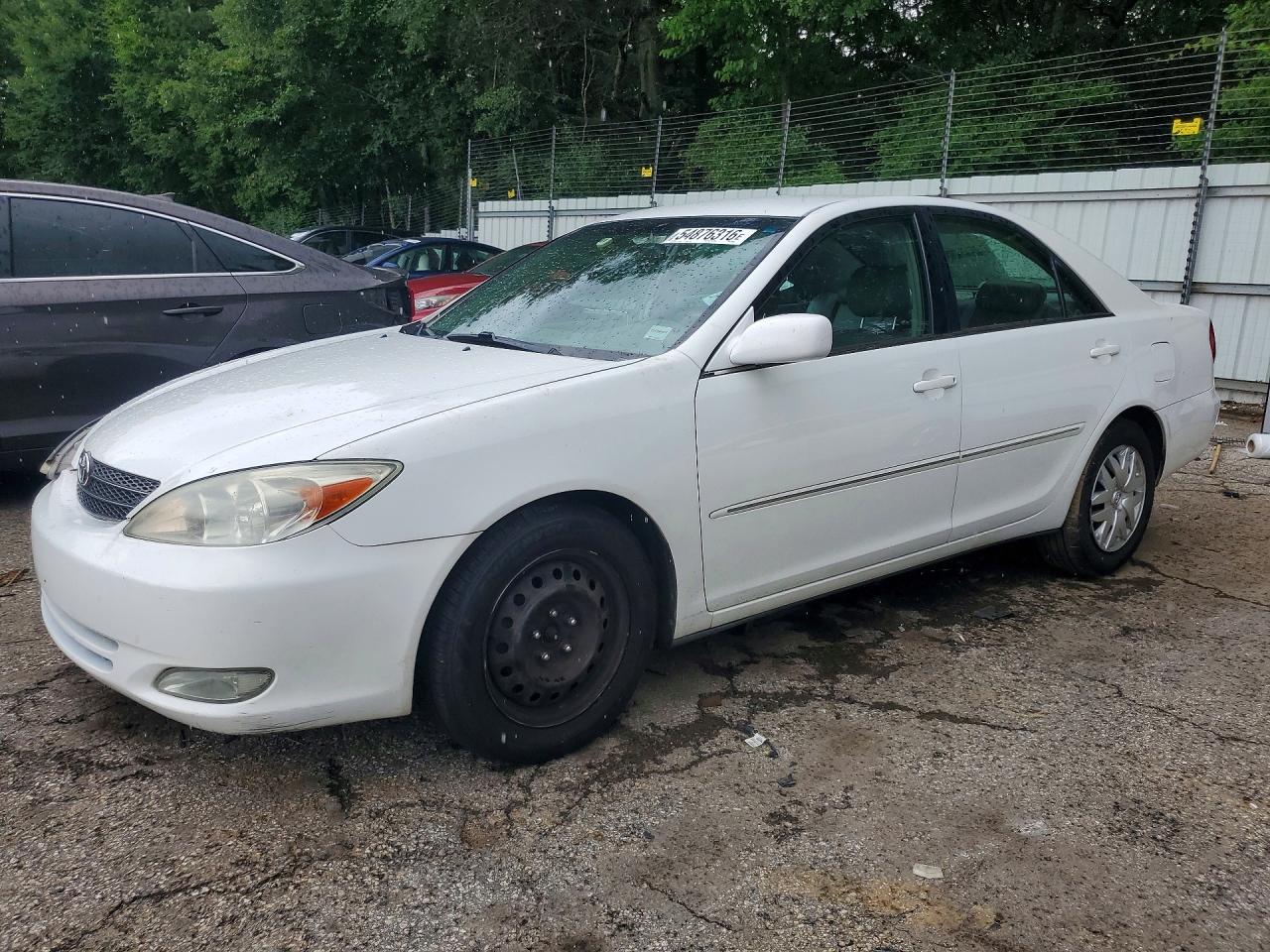 Salvage Toyota Camry Image
