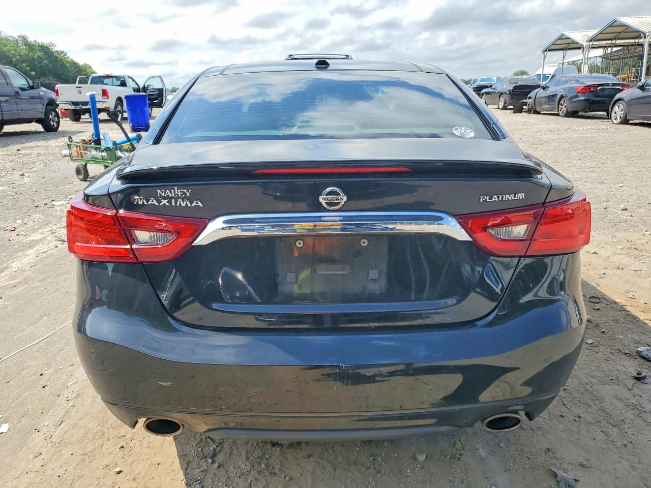 Nissan Maxima Platinum