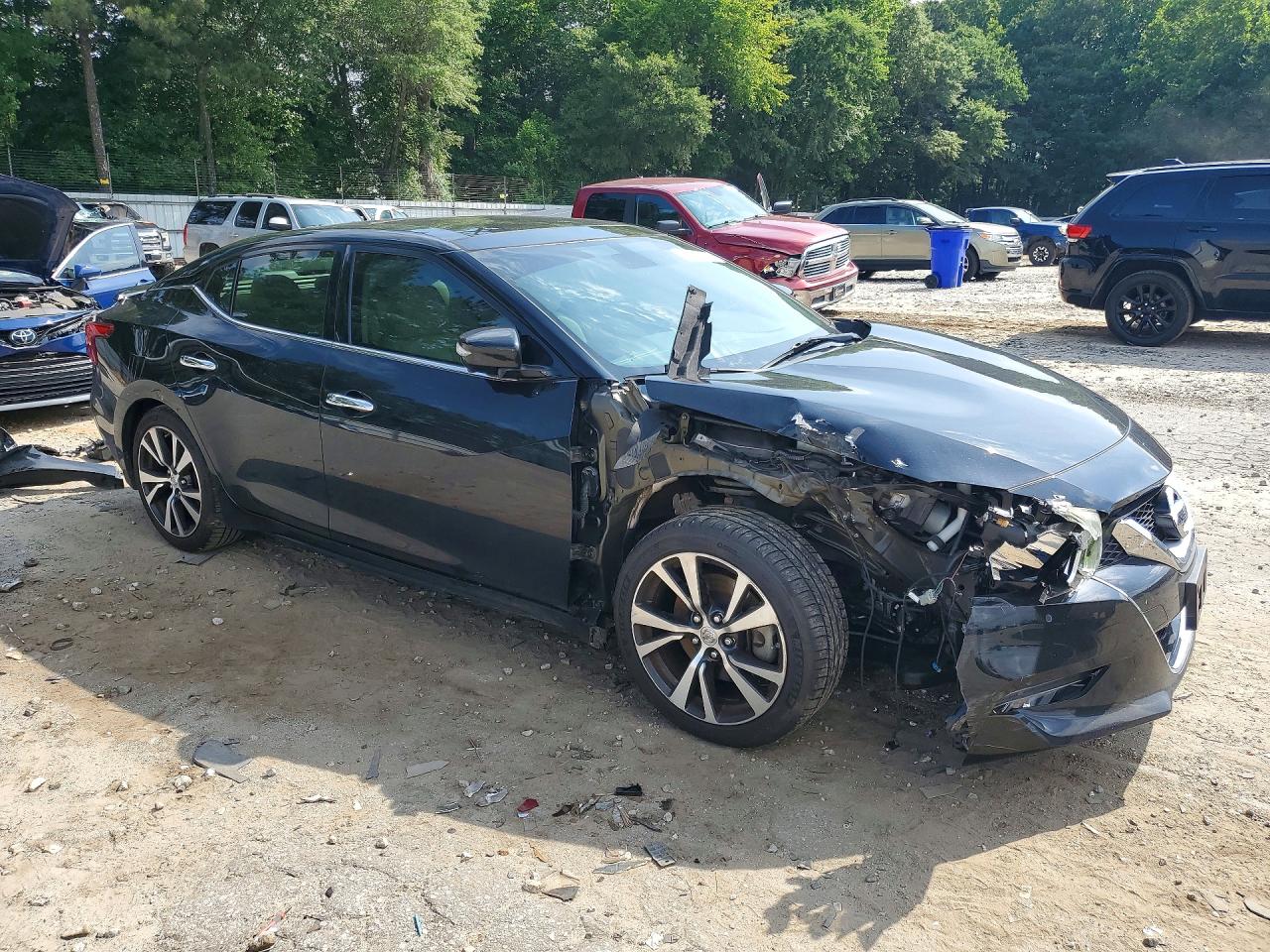 Nissan Maxima Platinum